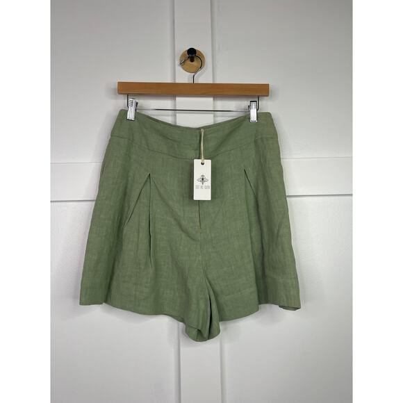 NWT Just Bee Queen High Waist Pleated Front Marlow Shorts Green Size: Large - Picture 1 of 4